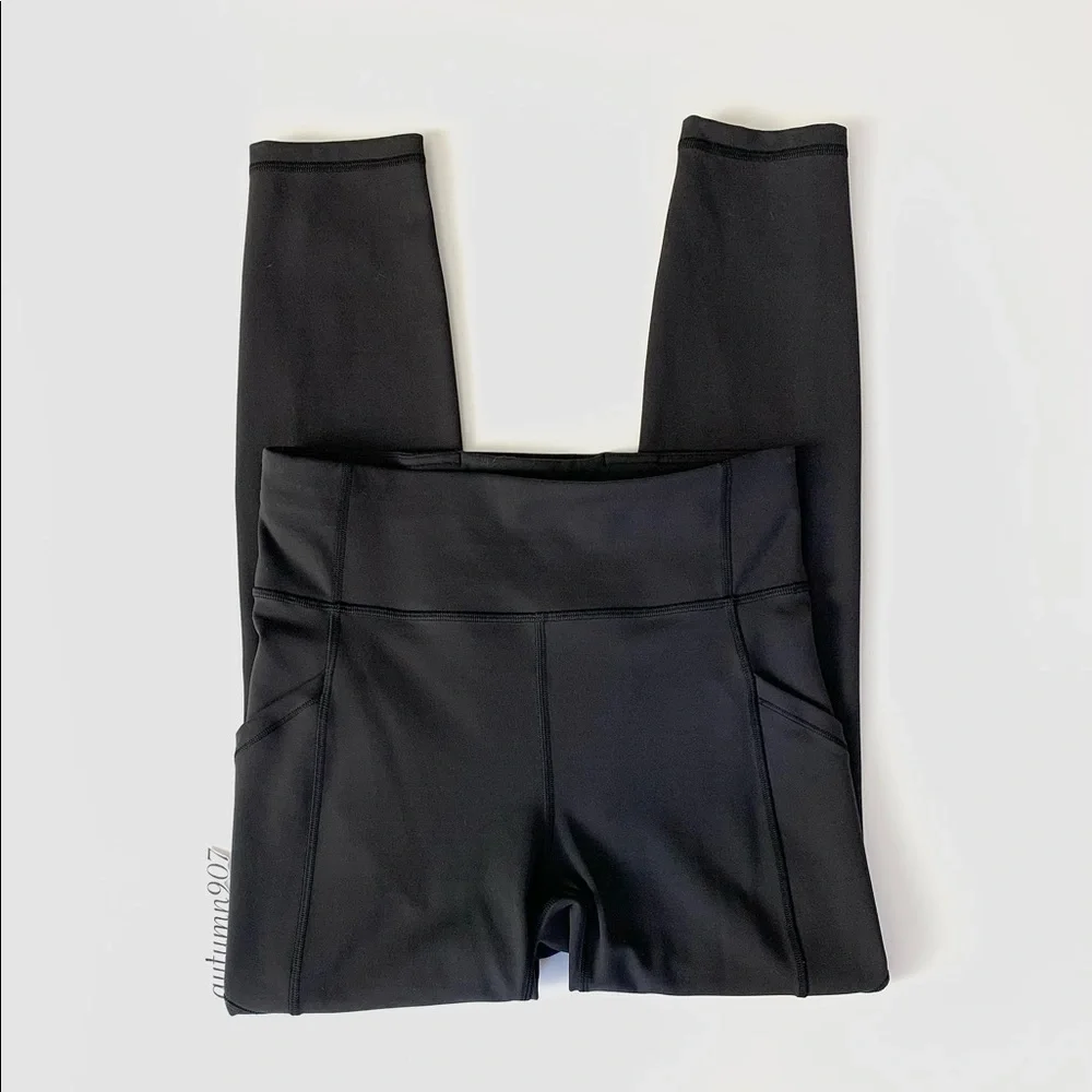 ❗️SOLD❗️Lululemon Invigorate 25" - Picture 4 of 12